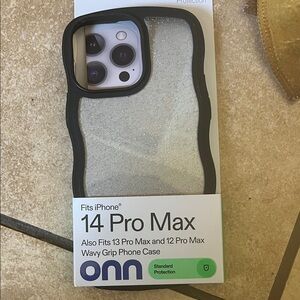 Onn Black and Silver Wavy Grip Phone Case for iPhone 14 Pro Max